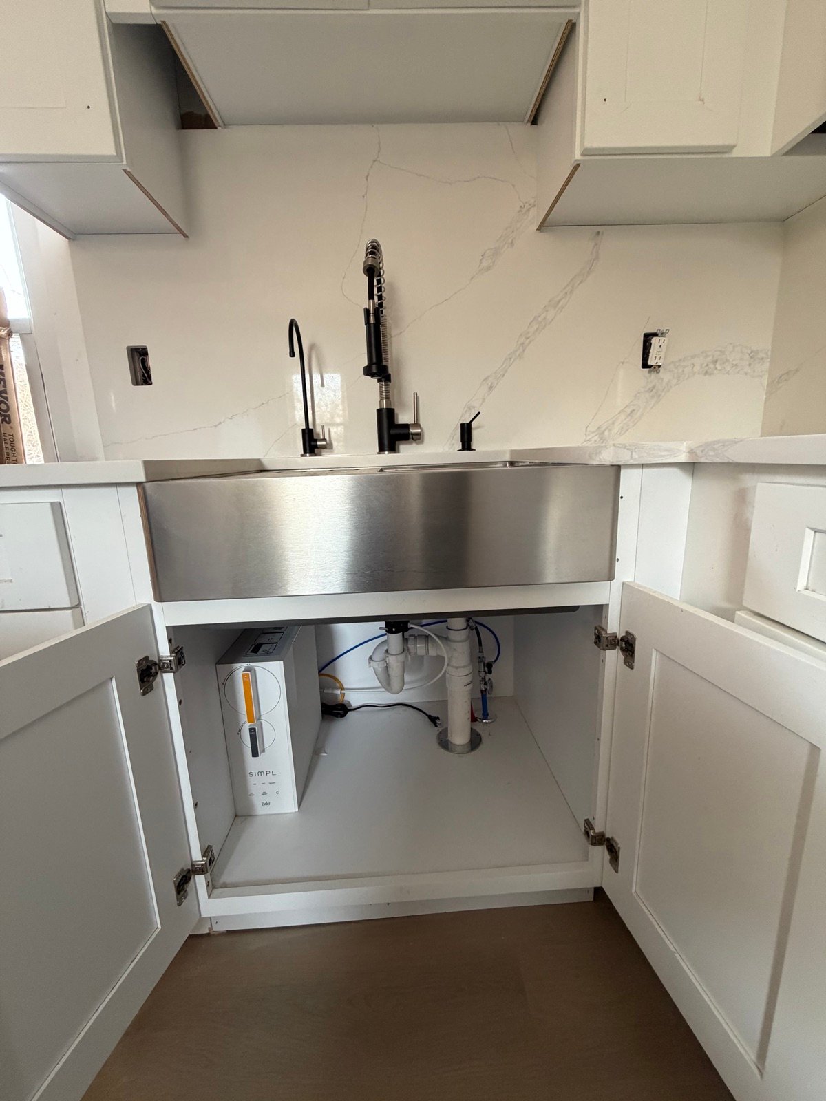 Medical & Dental Fixture Installation